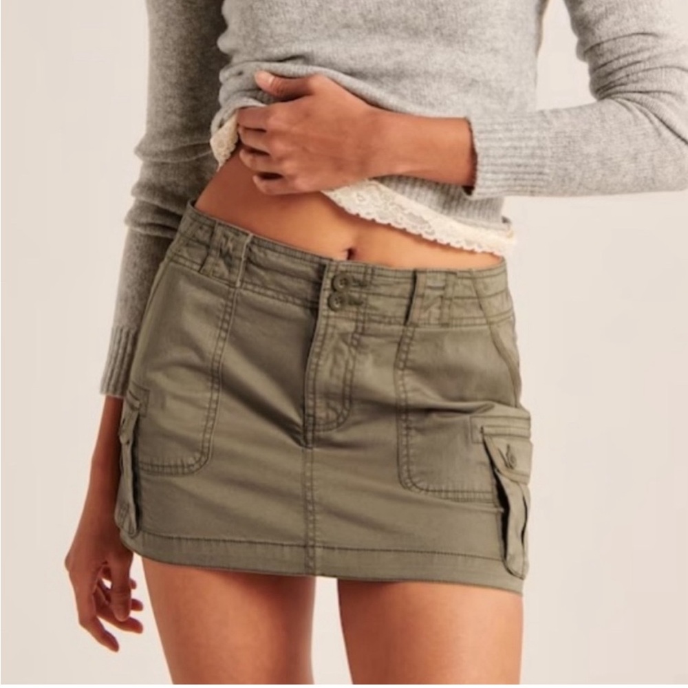 Y2K reissue Abercrombie & fitch green cargo skirt